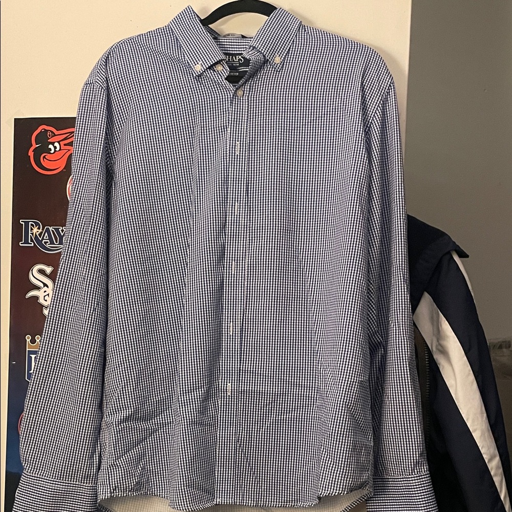 Izod Men's Navy Gingham Button Down Shirt